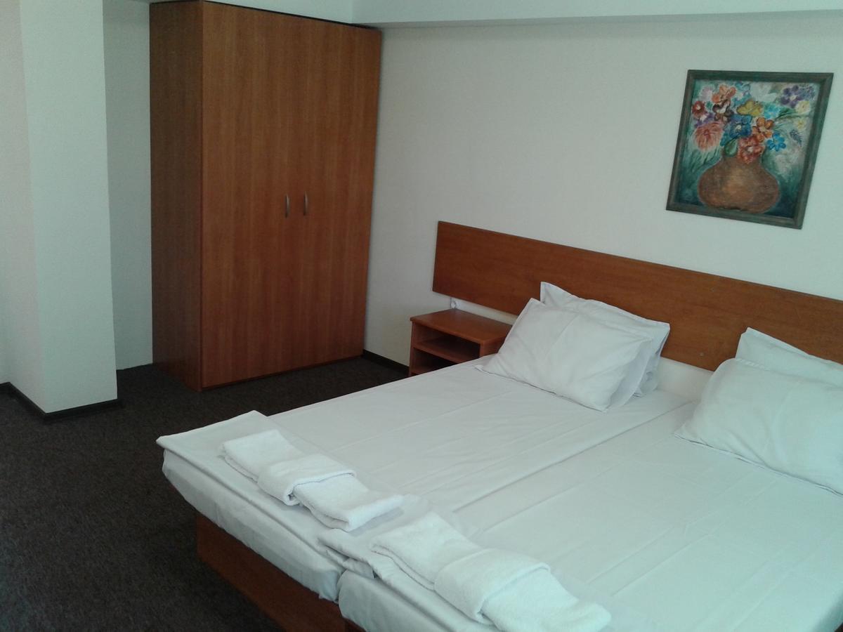 Hotel Stroitel Hisarya Extérieur photo