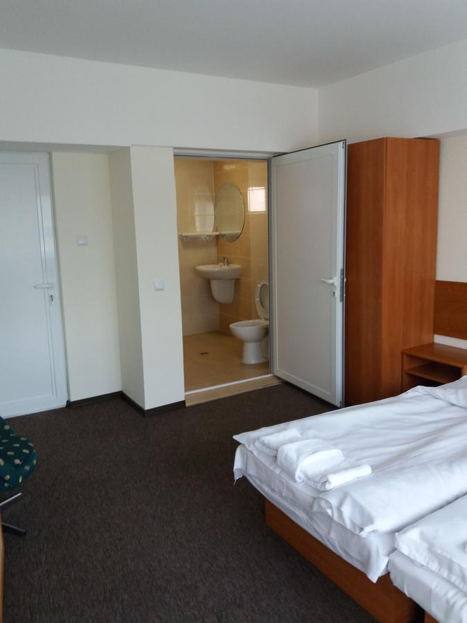 Hotel Stroitel Hisarya Extérieur photo
