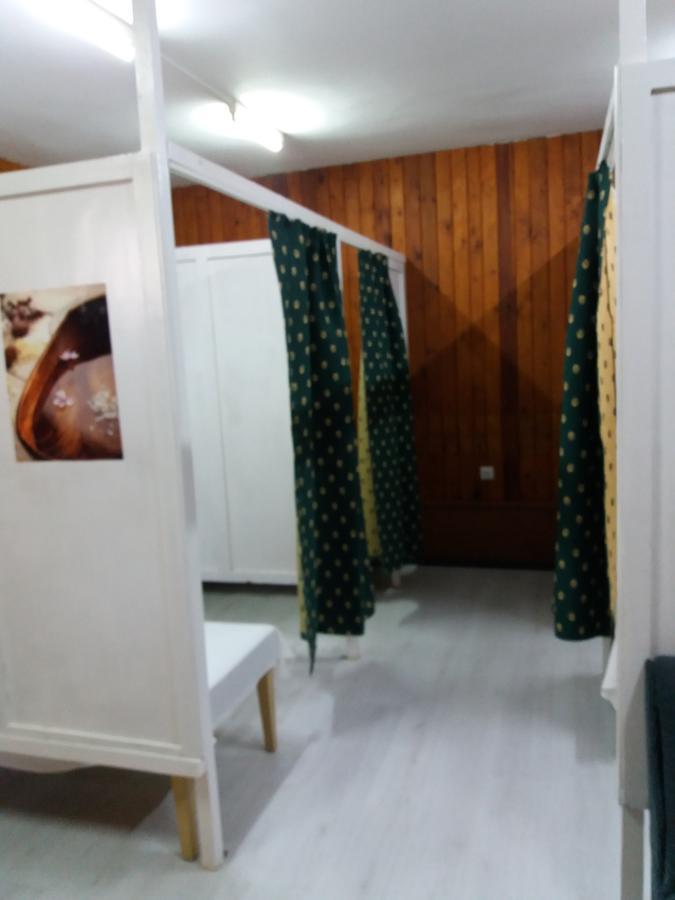 Hotel Stroitel Hisarya Extérieur photo