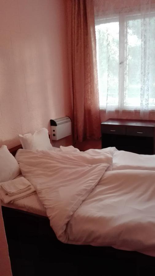 Hotel Stroitel Hisarya Extérieur photo